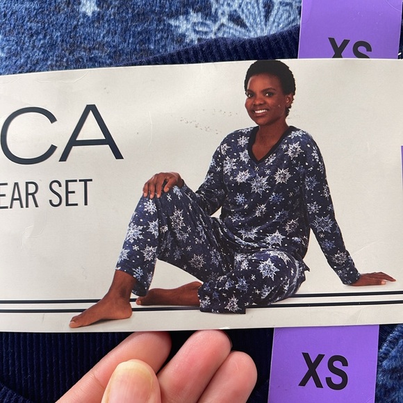 Nautica Women's 2 Piece Fleece Pajama Sleepwear Set XS - Picture 5 of 6